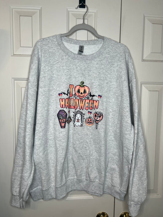 I love halloween  - Size XL Sweatshirt